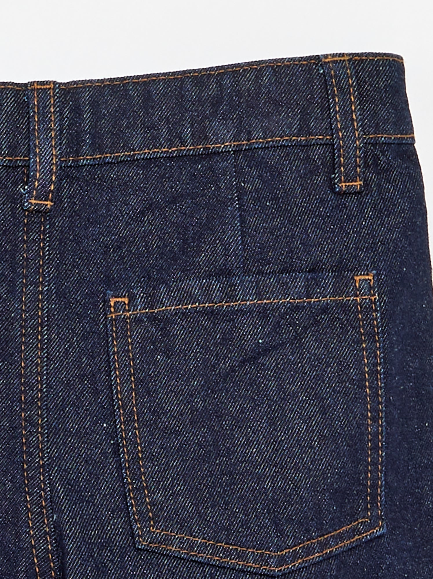 Short en denim avec effet plissé - Bleu (FVX83_2)