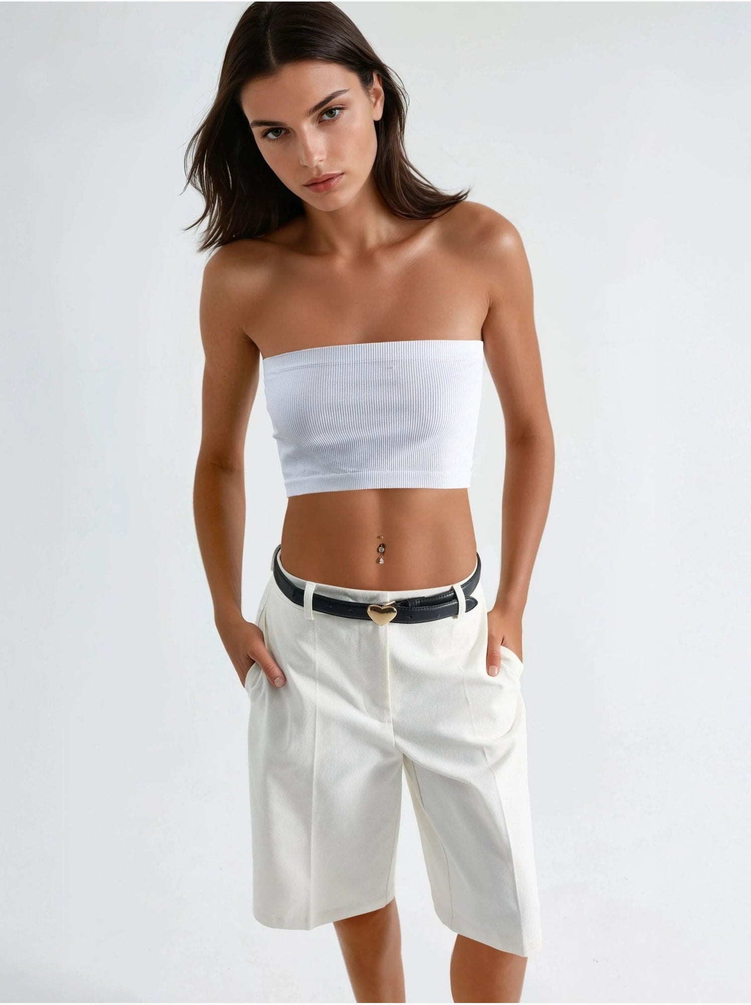 Short mi-long à jambes larges et coupe confortable - Blanc