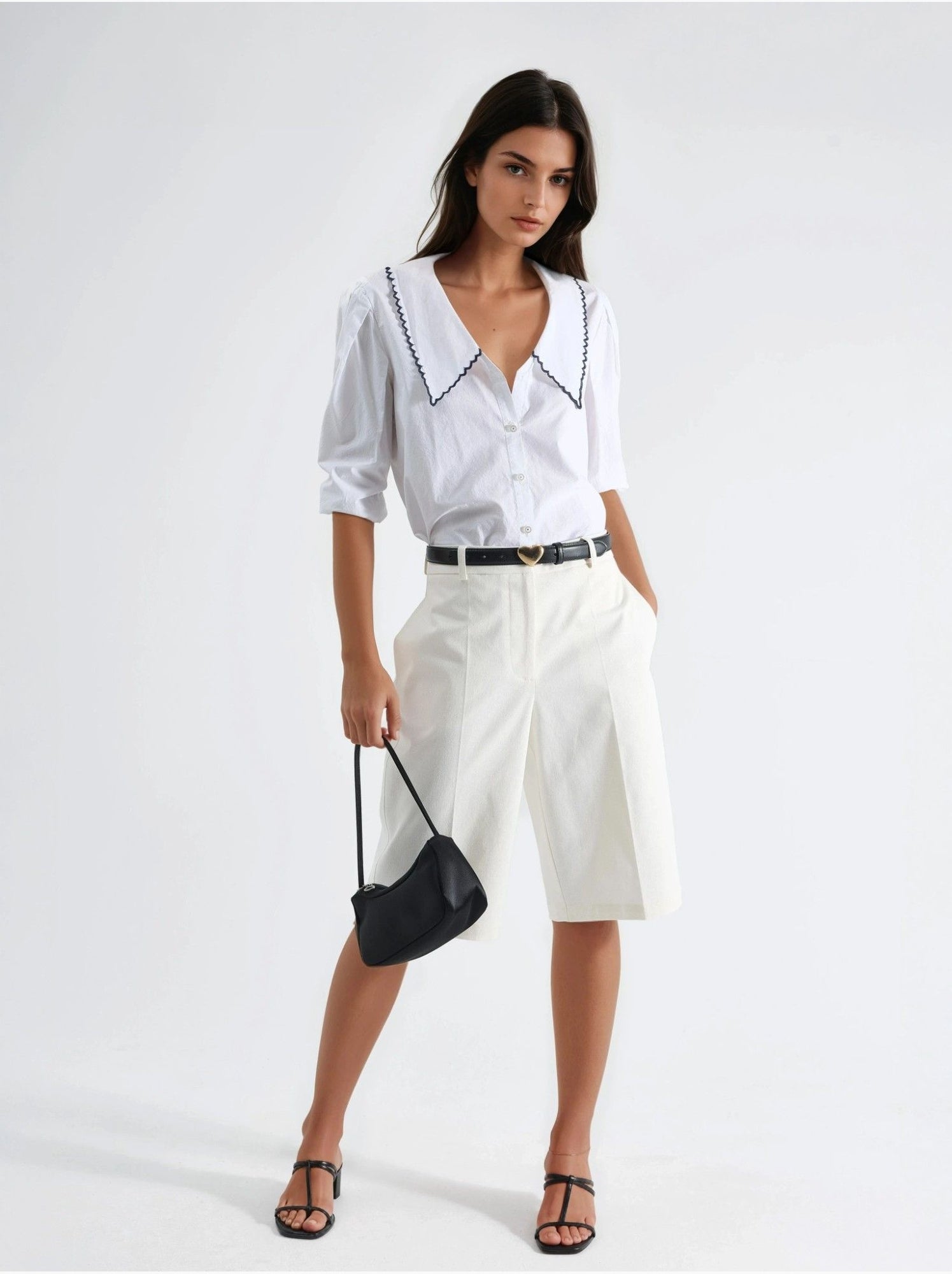 Short mi-long à jambes larges et coupe confortable - Blanc