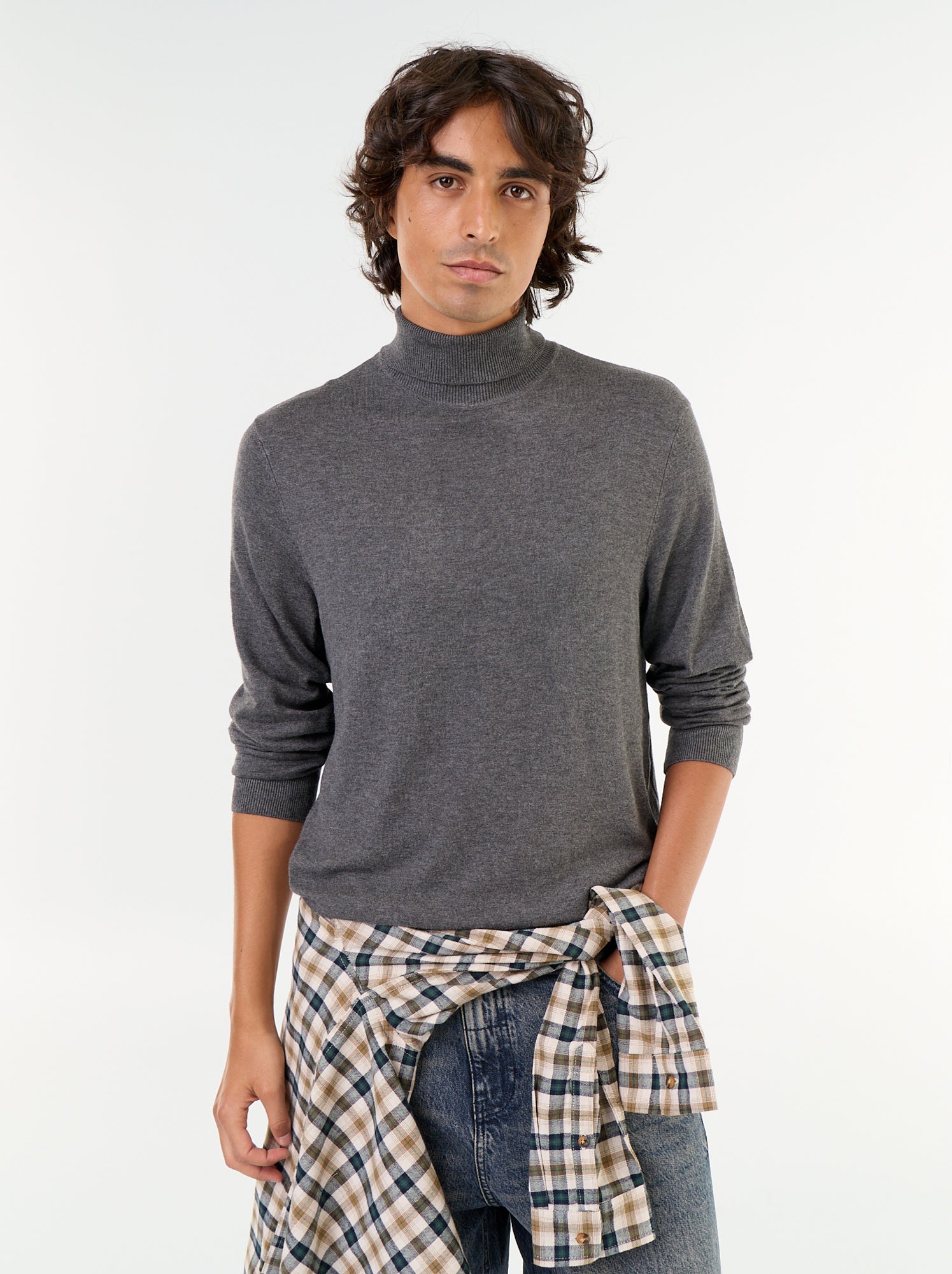Sous-pull uni en maille fine jauge - Gris