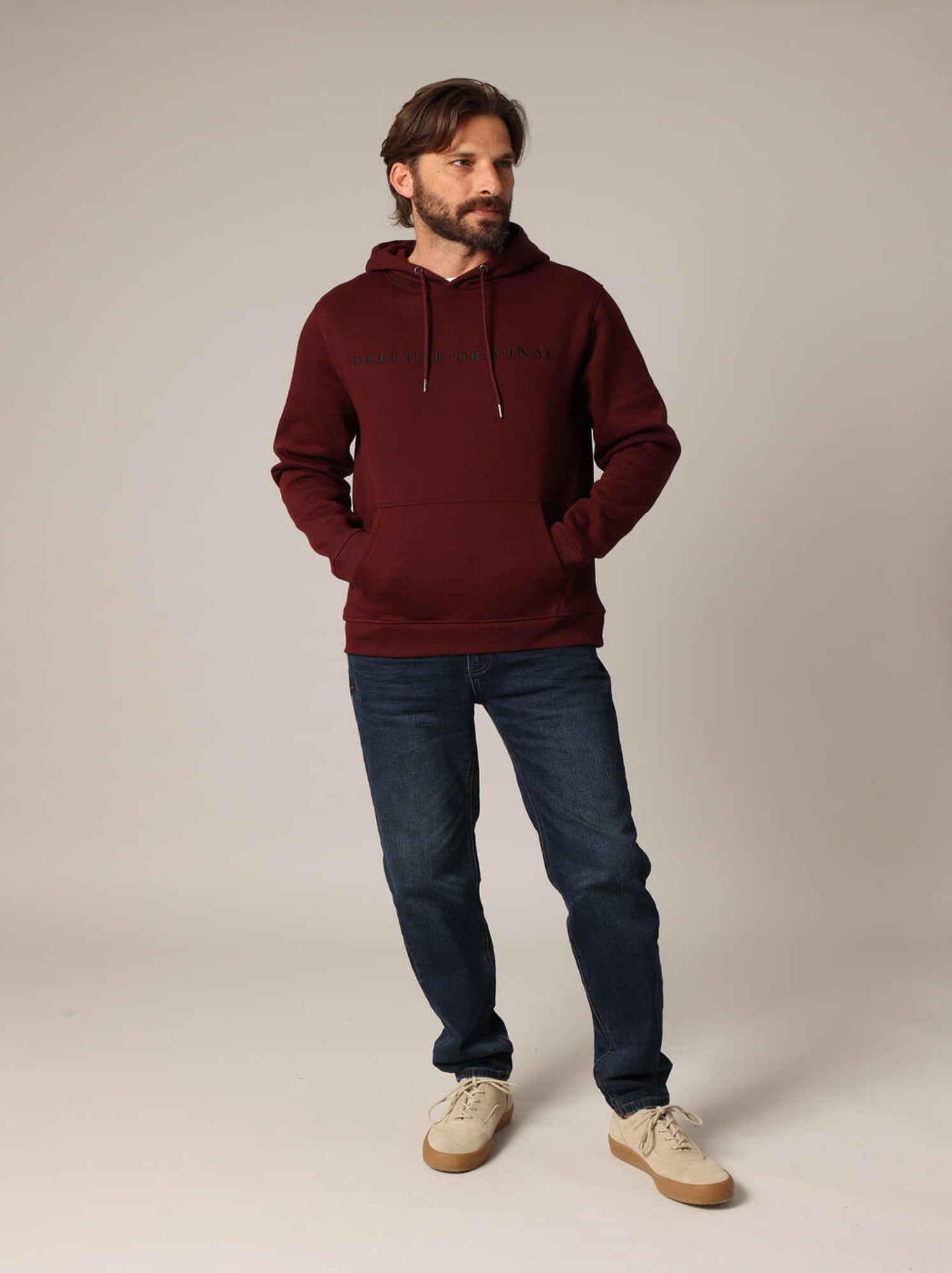 Sweat à capuche en polaire avec inscription brodée « deeluxe original ». 'deeluxe' - Rouge foncé