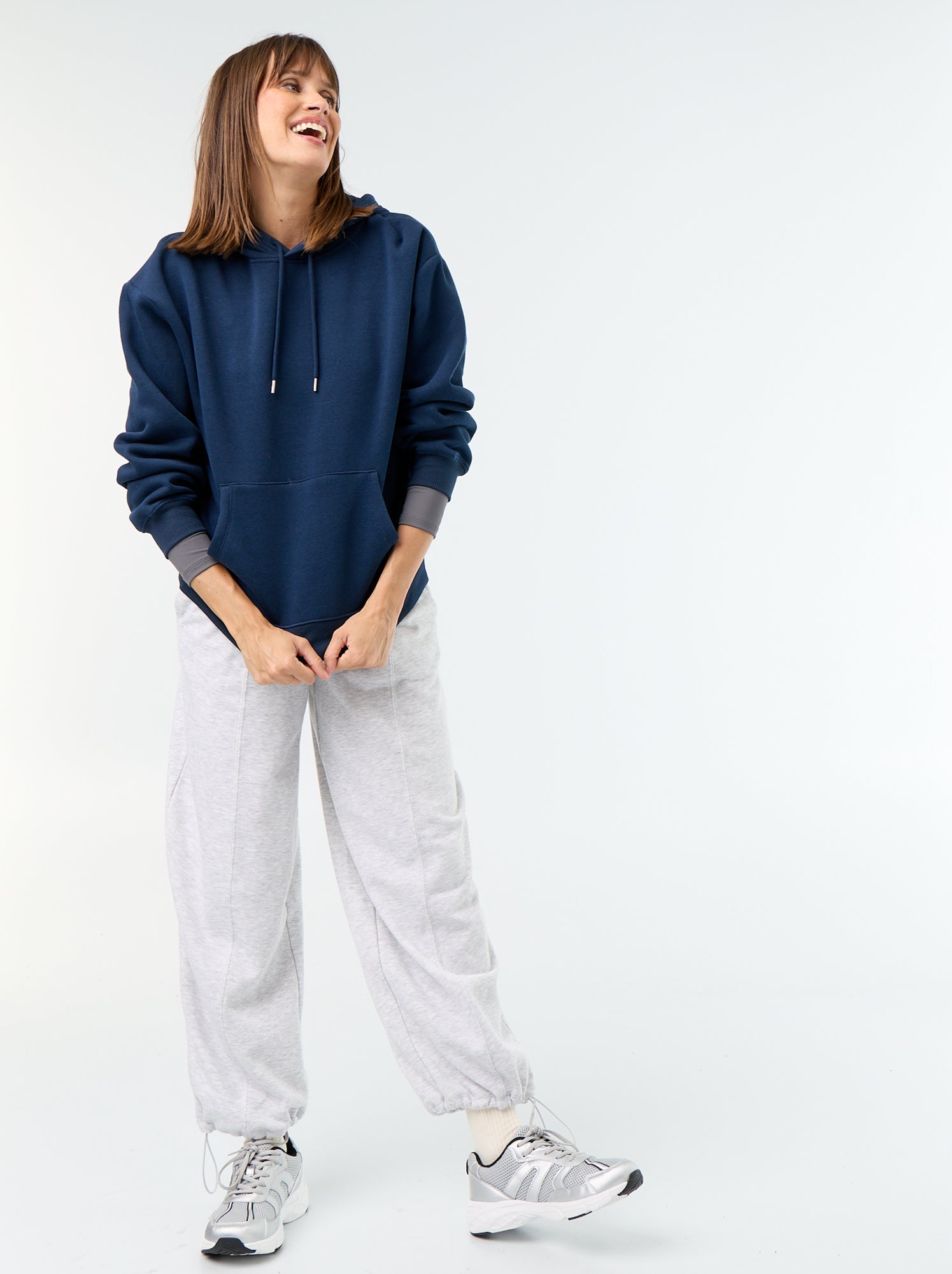 Sweat à capuche uni avec poche kangourou - Bleu