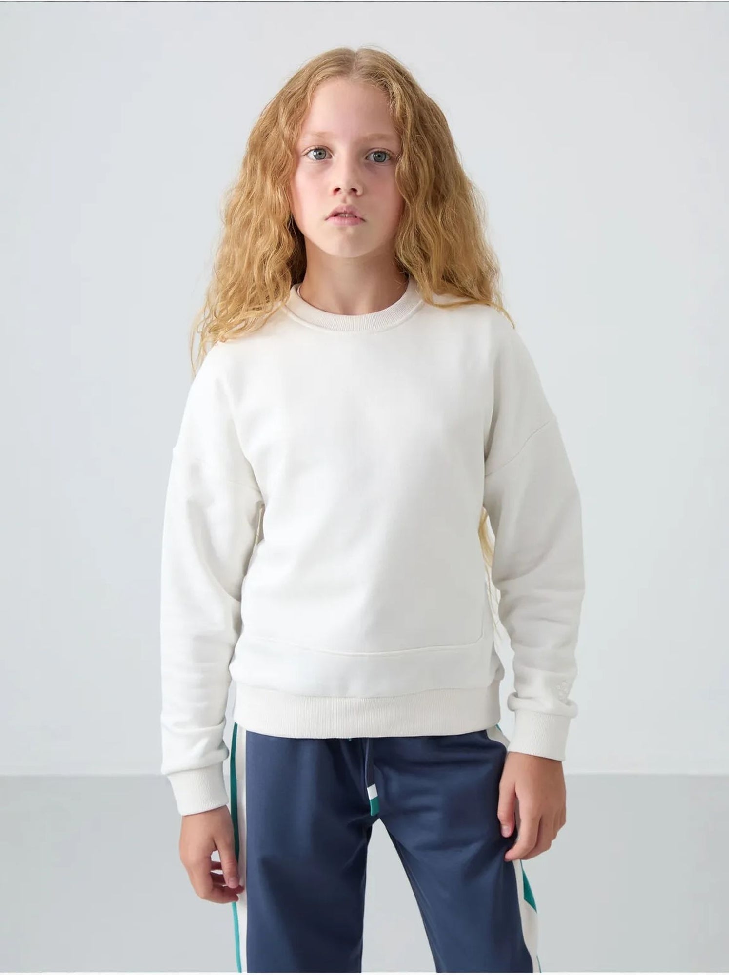Sweatshirt unisexe jeunesse en mélange de coton tommy - Blanc cassé
