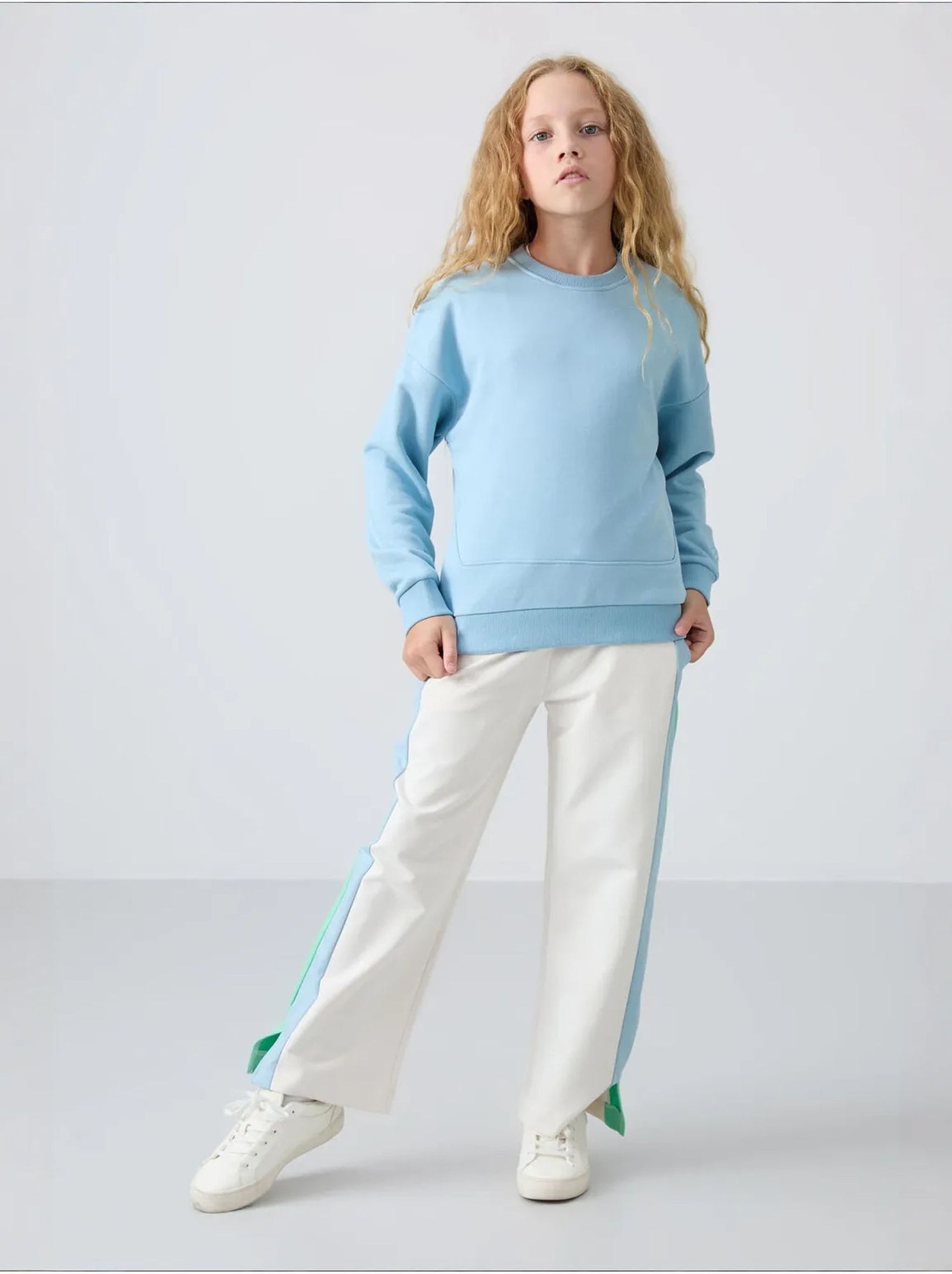 Sweatshirt unisexe jeunesse en mélange de coton tommy - Bleu ciel