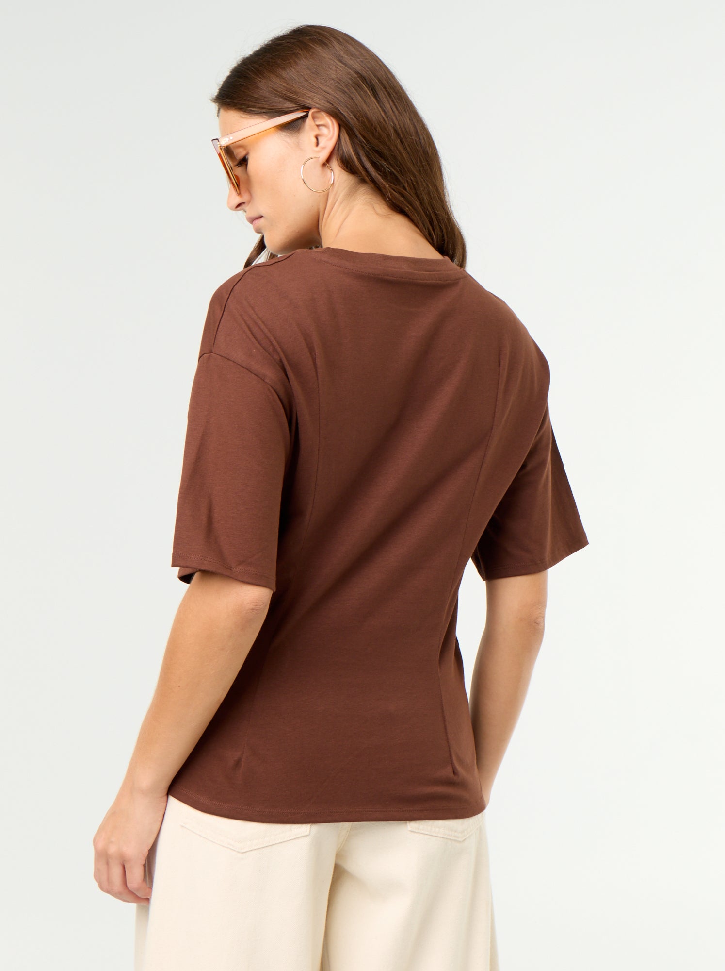 T-shirt à manches courtes avec bijou coquillage - Marron