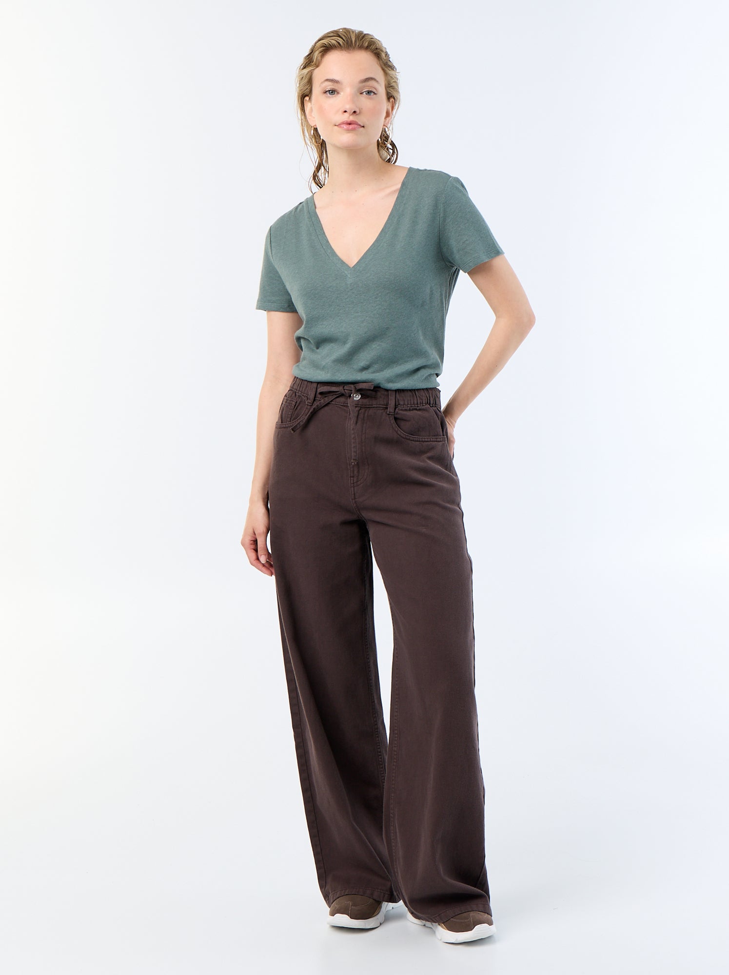 T-shirt basique à manches courtes col V - Vert