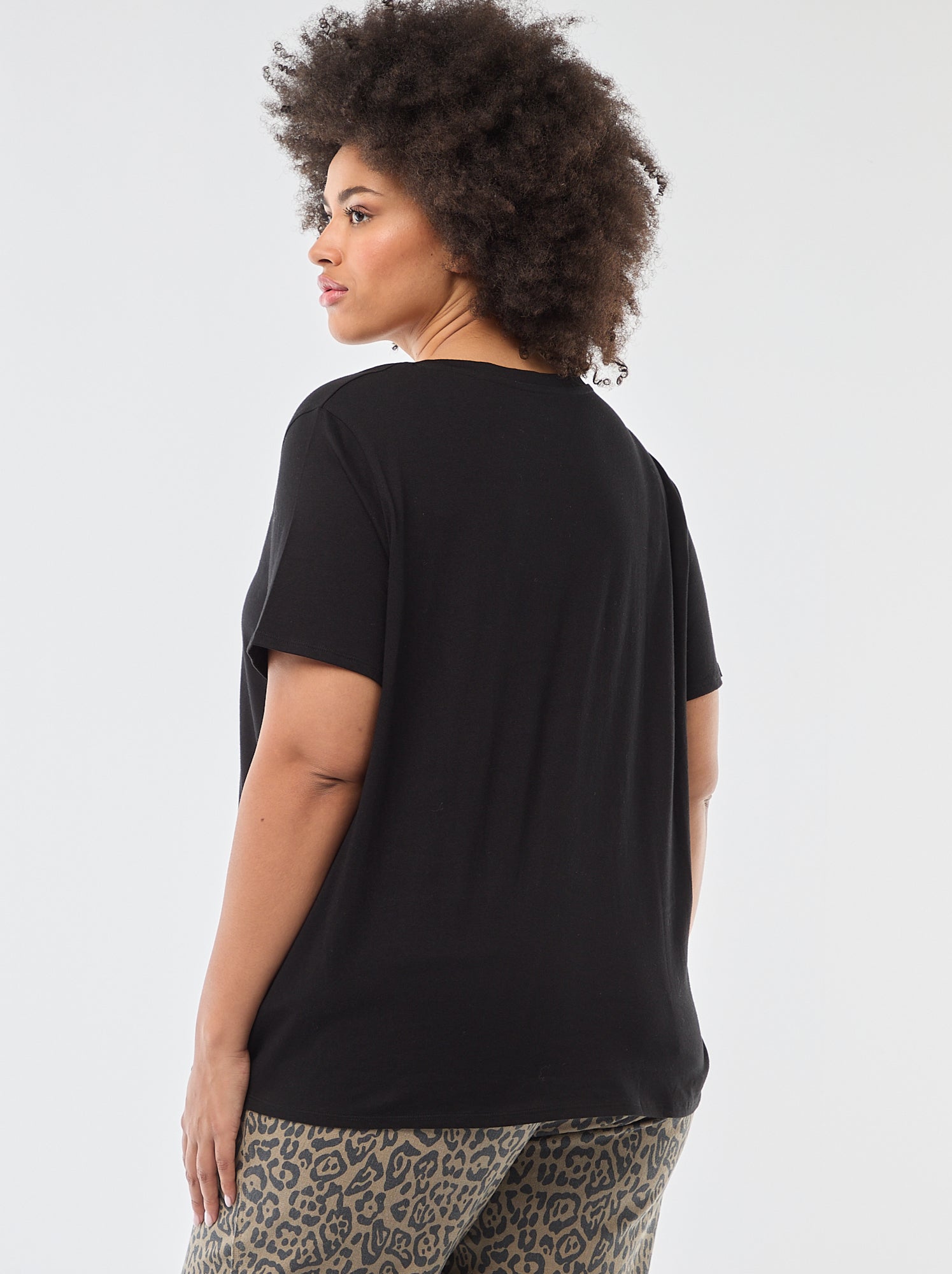 T-shirt basique à manches courtes et col V - Noir