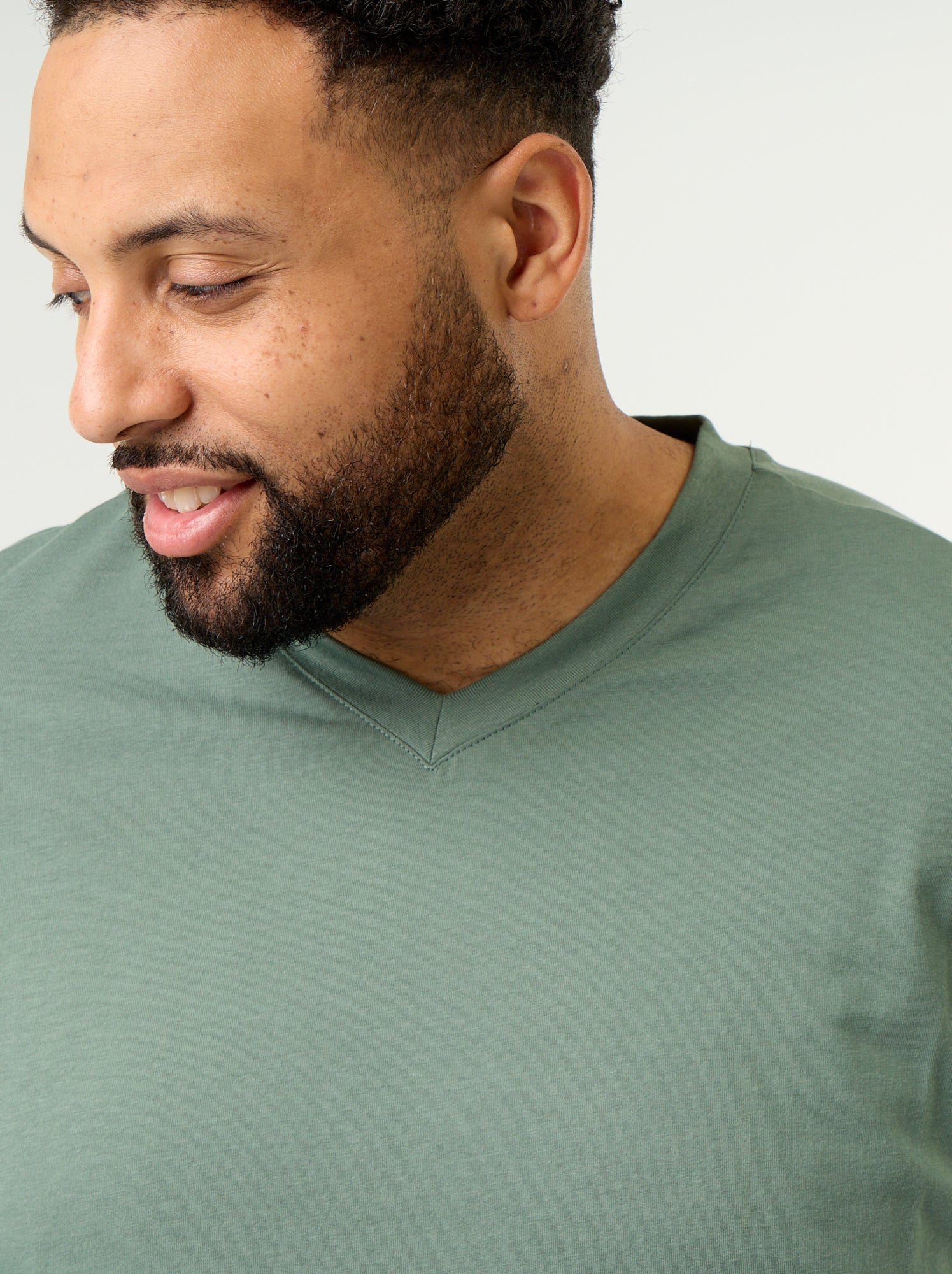 T-shirt en jersey à col V - Vert