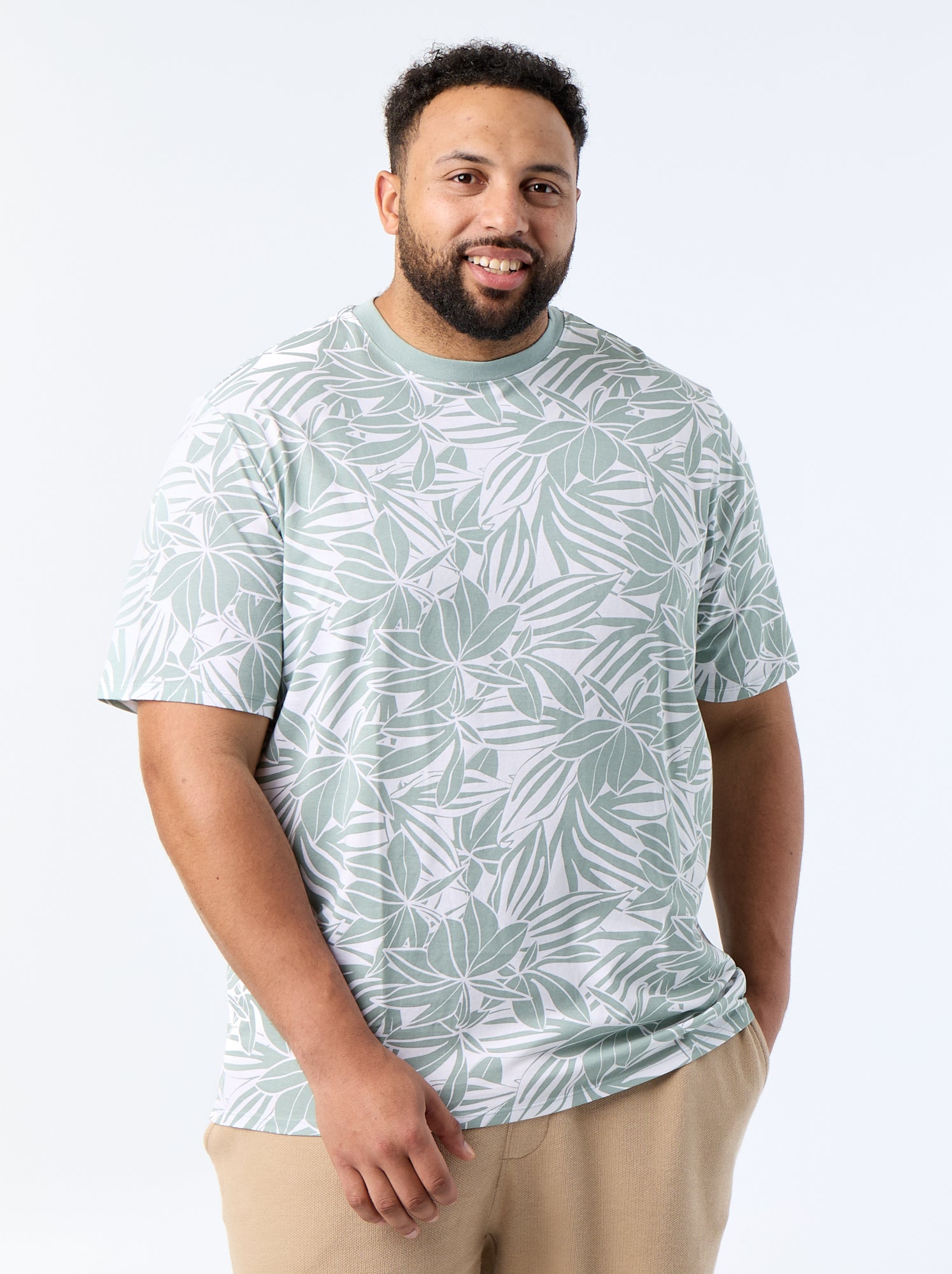 T-shirt imprimé à manches courtes - Vert (FUV45_3)