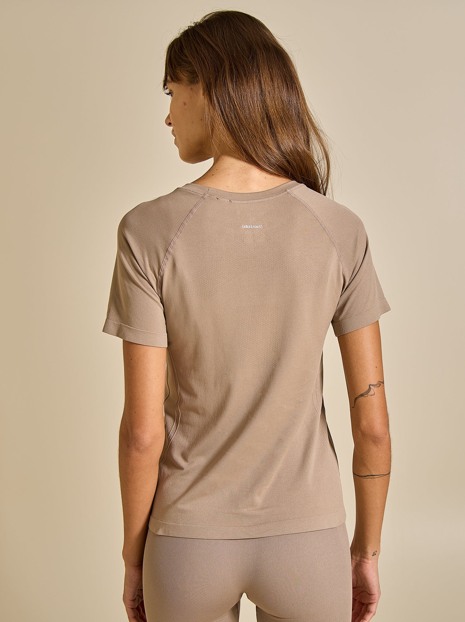 Tee-shirt de sport effet seconde peau - (ekstract) - Beige