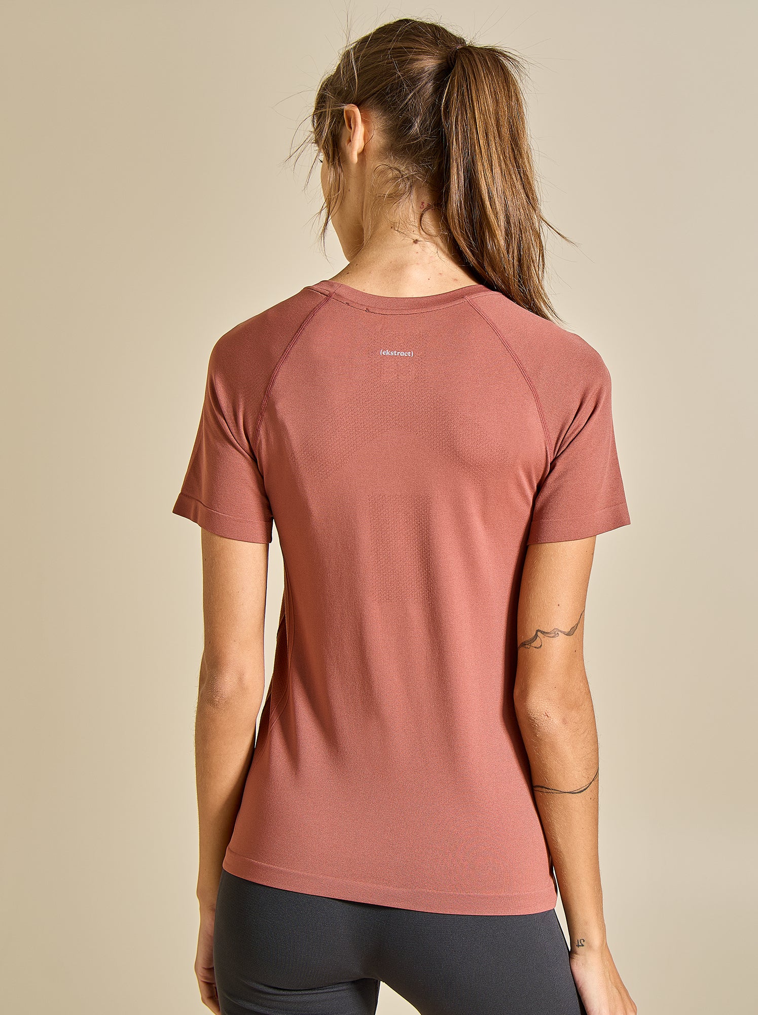 Tee-shirt de sport effet seconde peau - (ekstract) - Marron (GHN29_4)