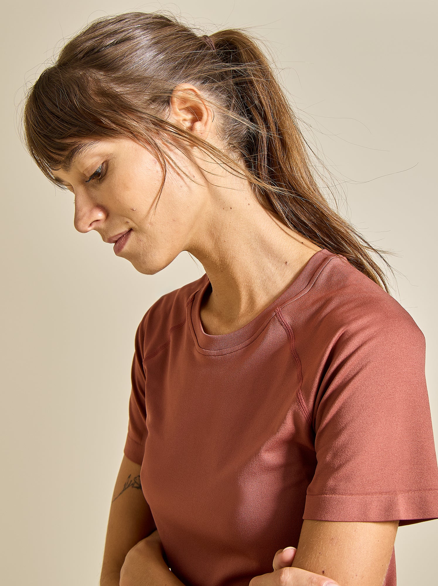 Tee-shirt de sport effet seconde peau - (ekstract) - Marron (GHN29_4)