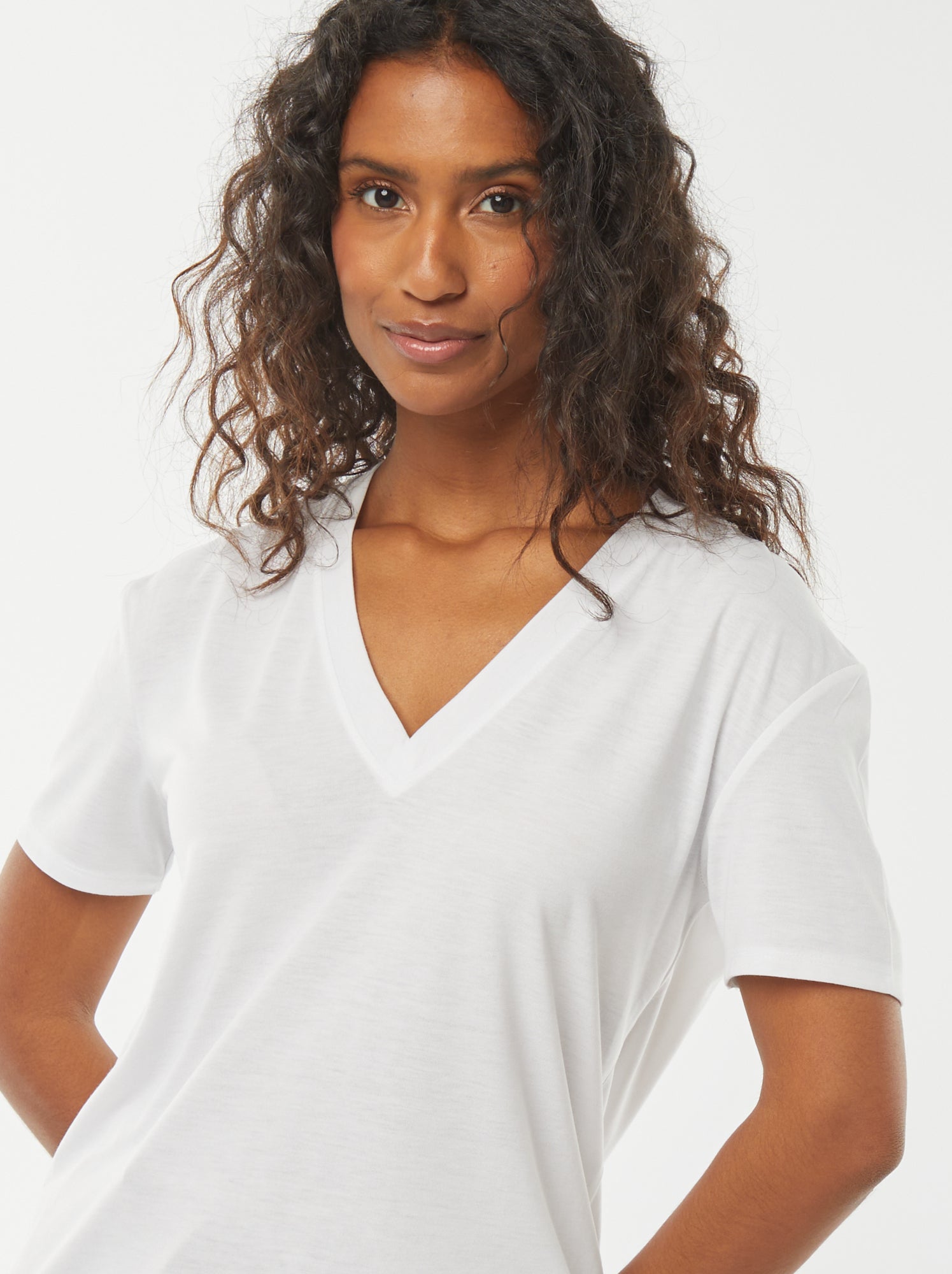 Tee-shirt manches courtes avec encolure en V - Blanc