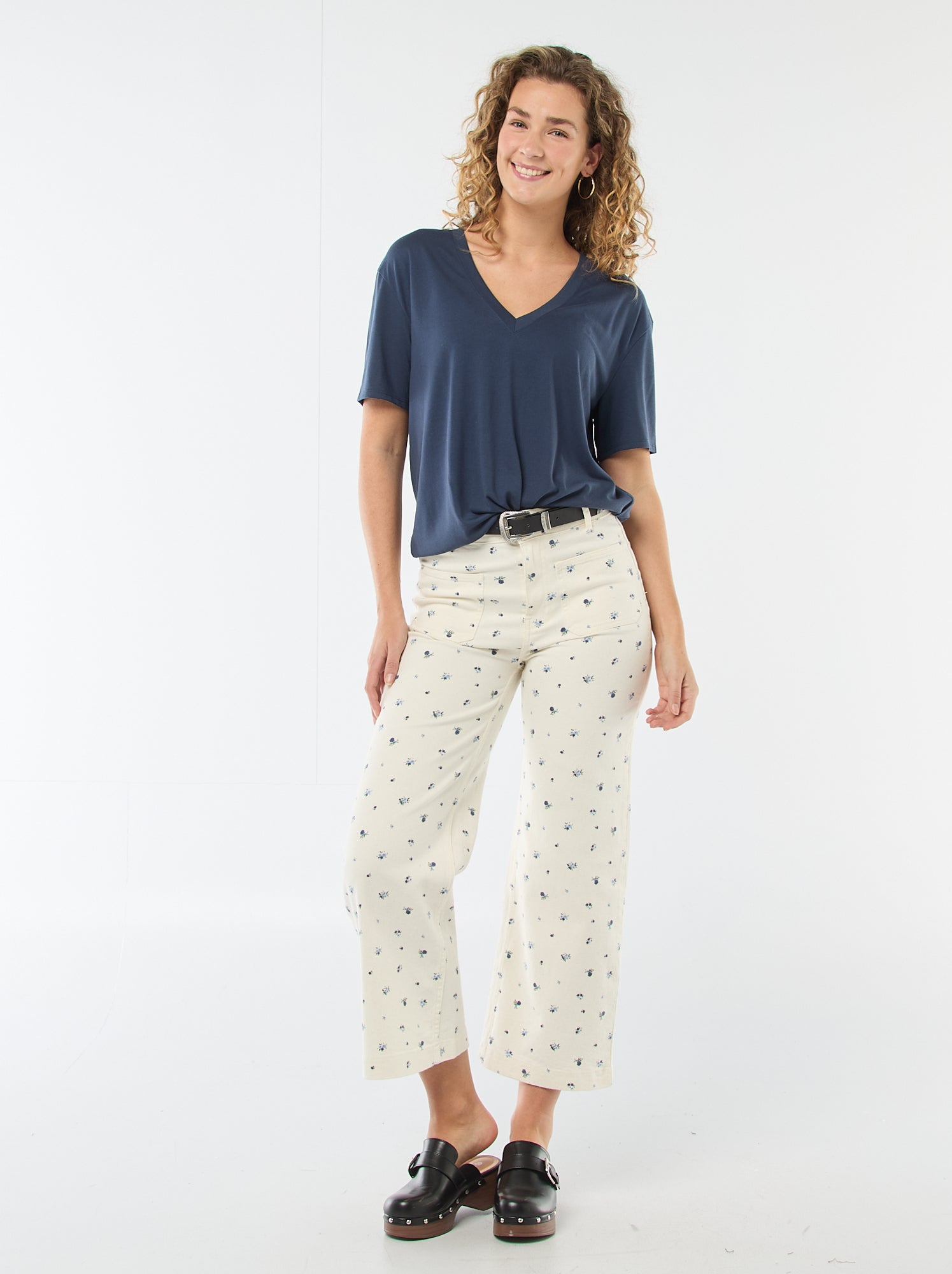 Tee-shirt manches courtes avec encolure en V - Bleu