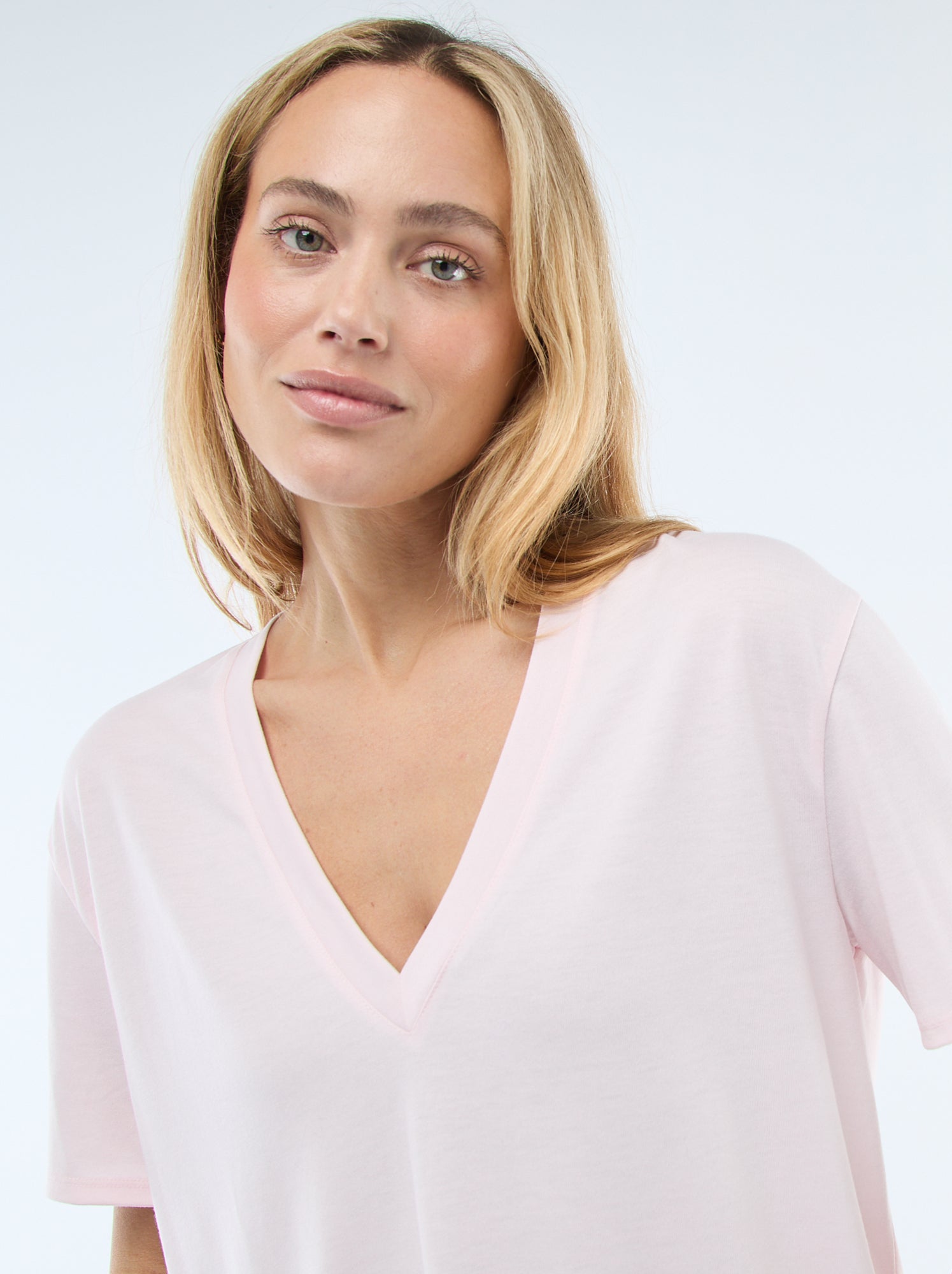 Tee-shirt manches courtes avec encolure en V - Rose (DOK76_17)