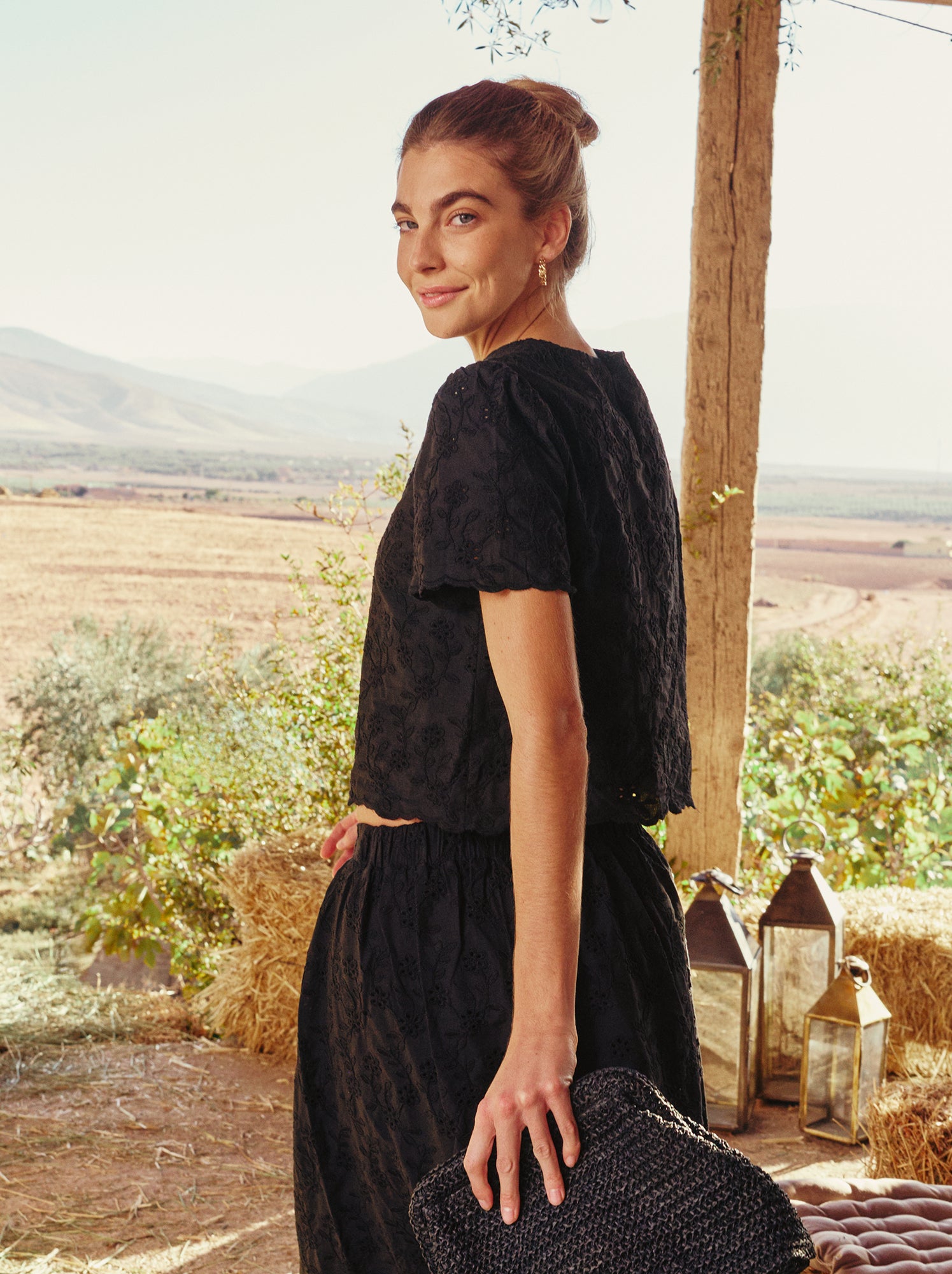 Top manches courtes broderies anglaises en coton uni - Noir