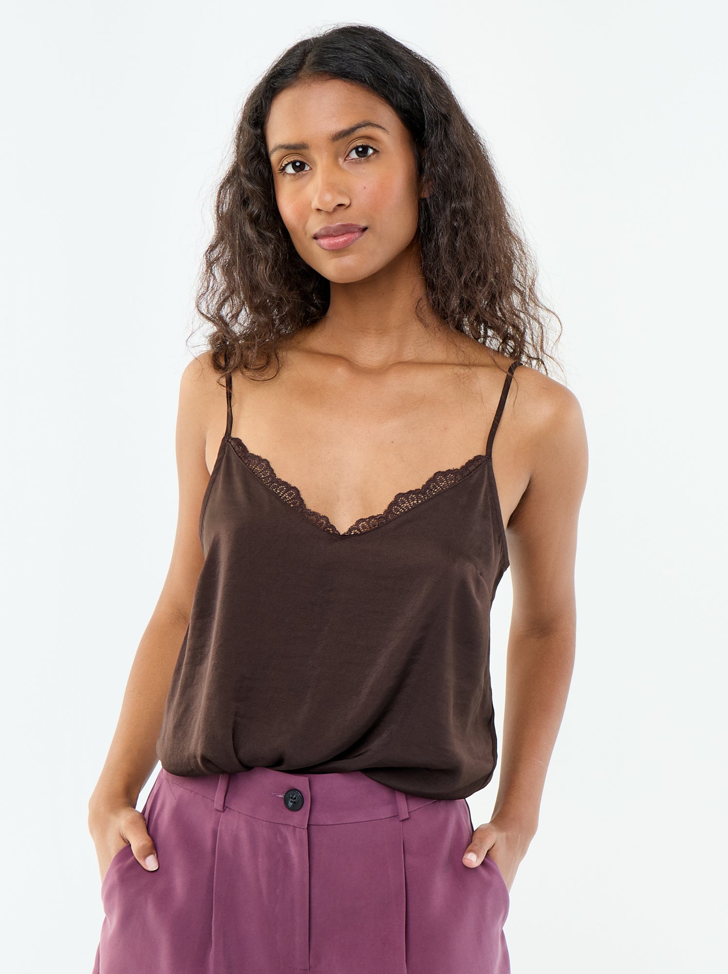 Top satiné avec dentelle - Marron