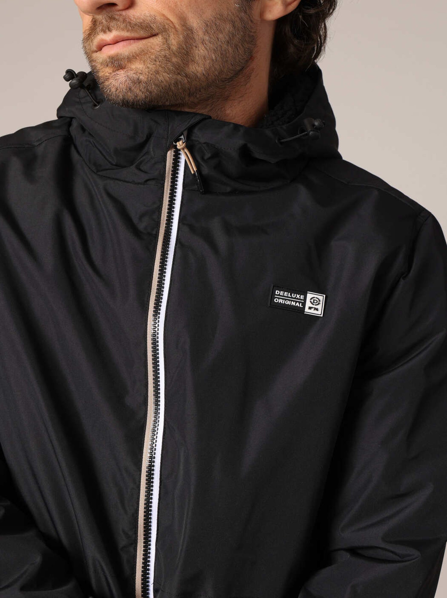 Veste à capuche doublée en sherpa 'deeluxe' - Noir