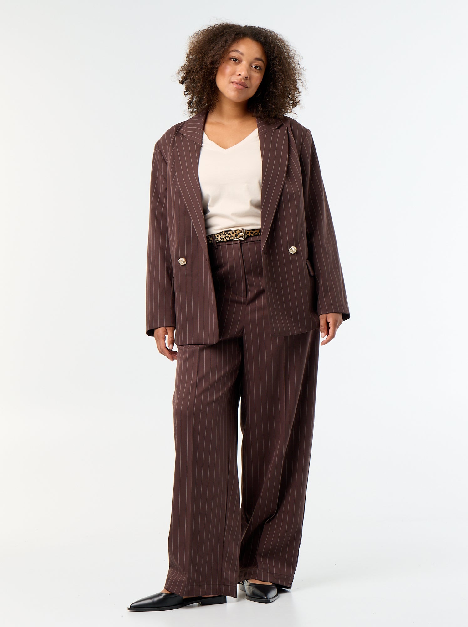 Veste de tailleur longue avec ouverture double boutonnage - Marron