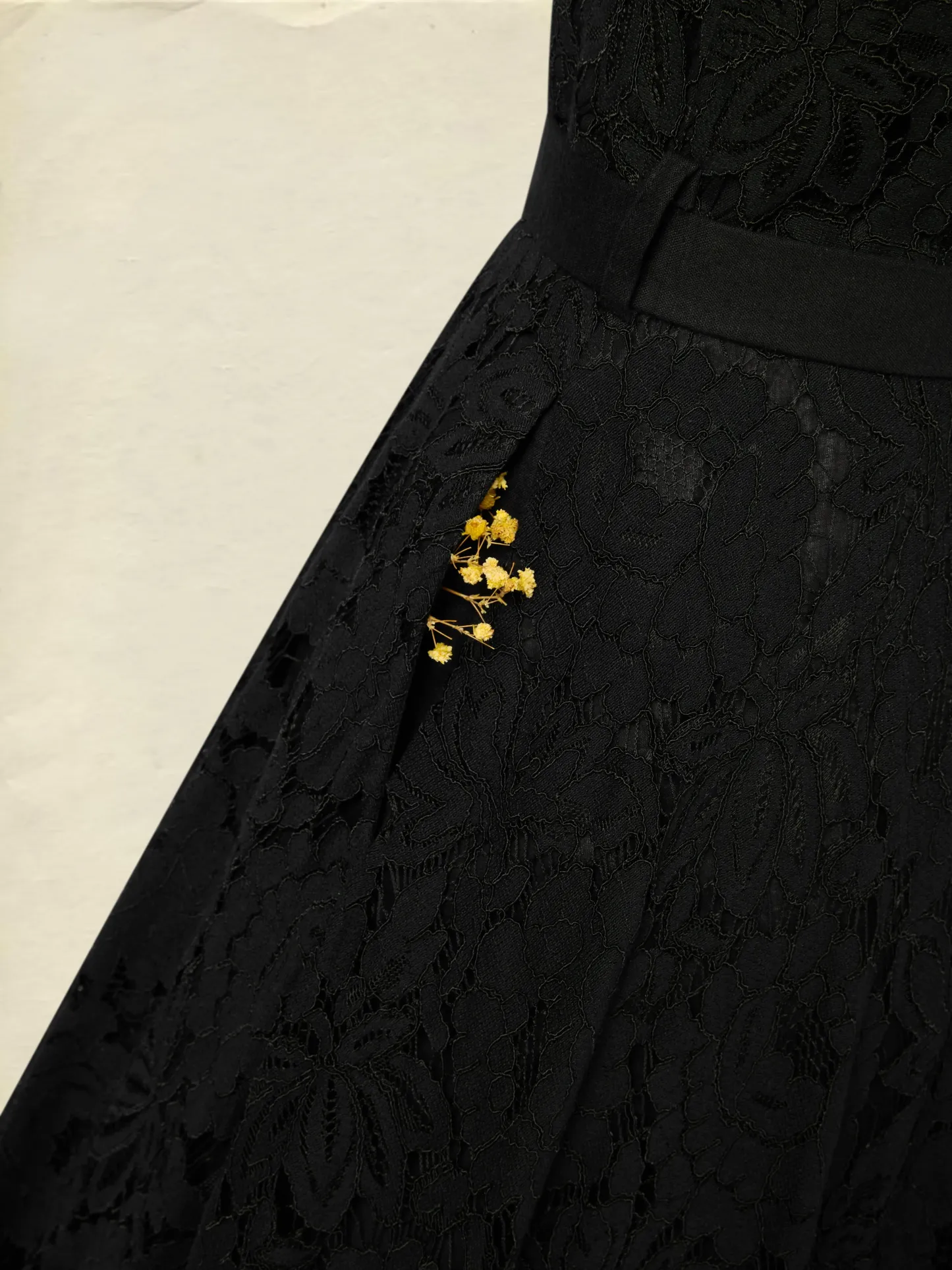 Midi Linen Dress, Sleeveless, V Neck, Lace, Button Design, French Vintage, Black - Black