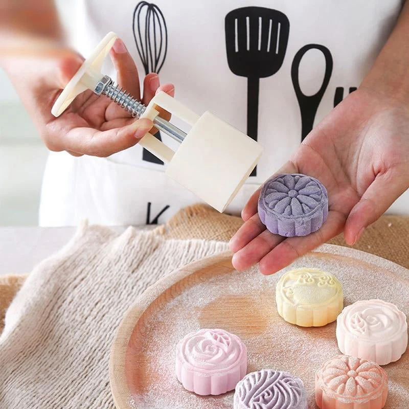 KITCHEN TOOLS & UTENSILS