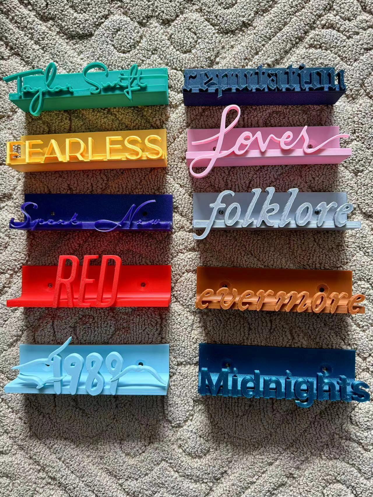 3D-Printed CD Wall Mount for Taylor Swift Albums