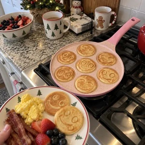 Frühstückspfanne mit 7 Smiley-Mulden – Produktabbildung