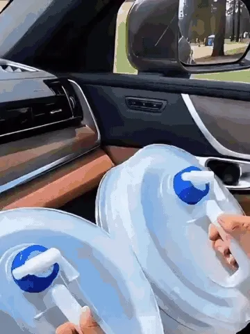 Collapsible water container filling, pouring, and folding