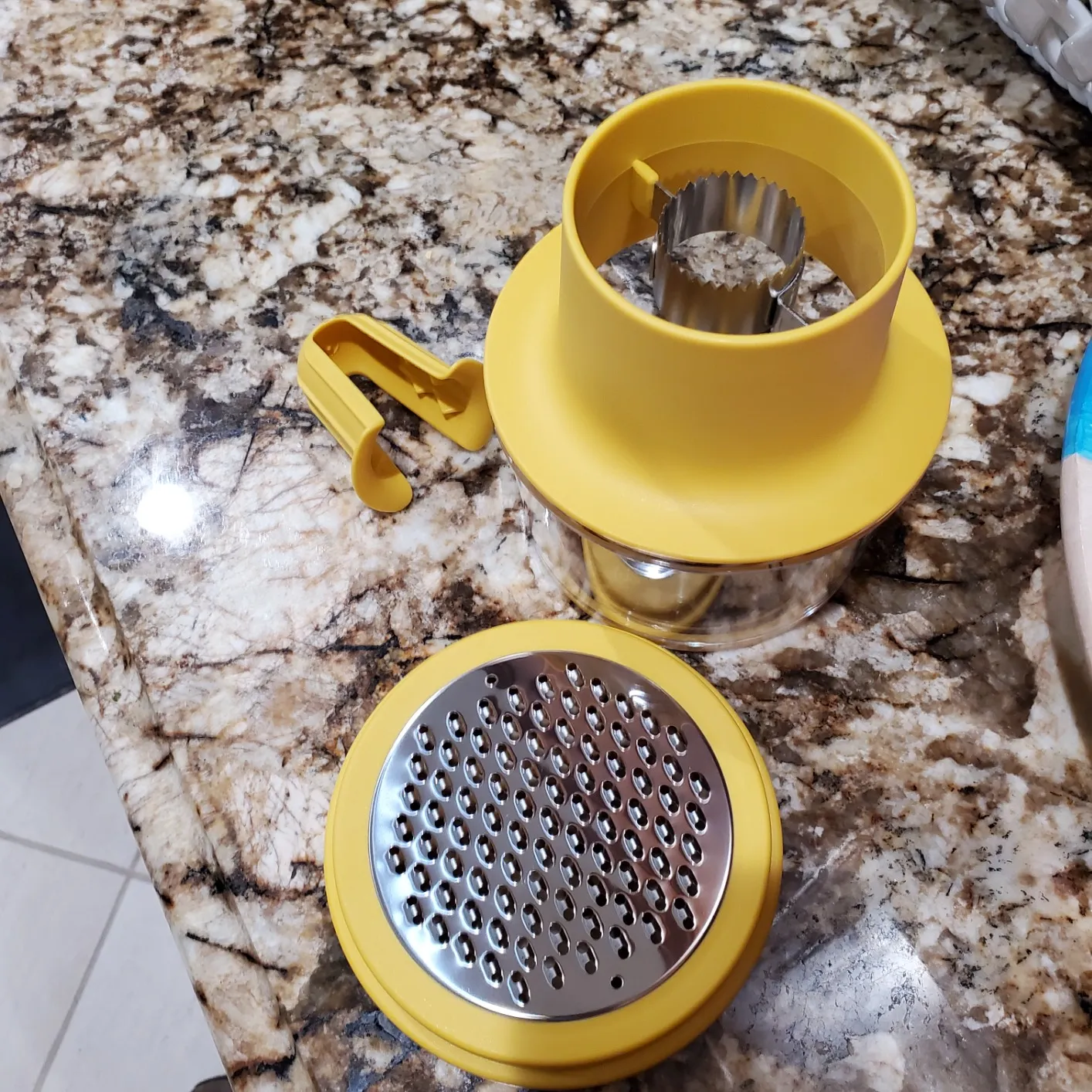 Corn off the cob peeler