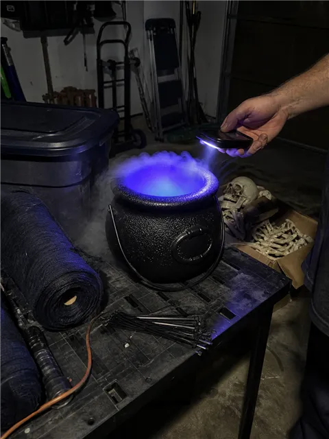 Casual garage prop test with the cauldron fogger