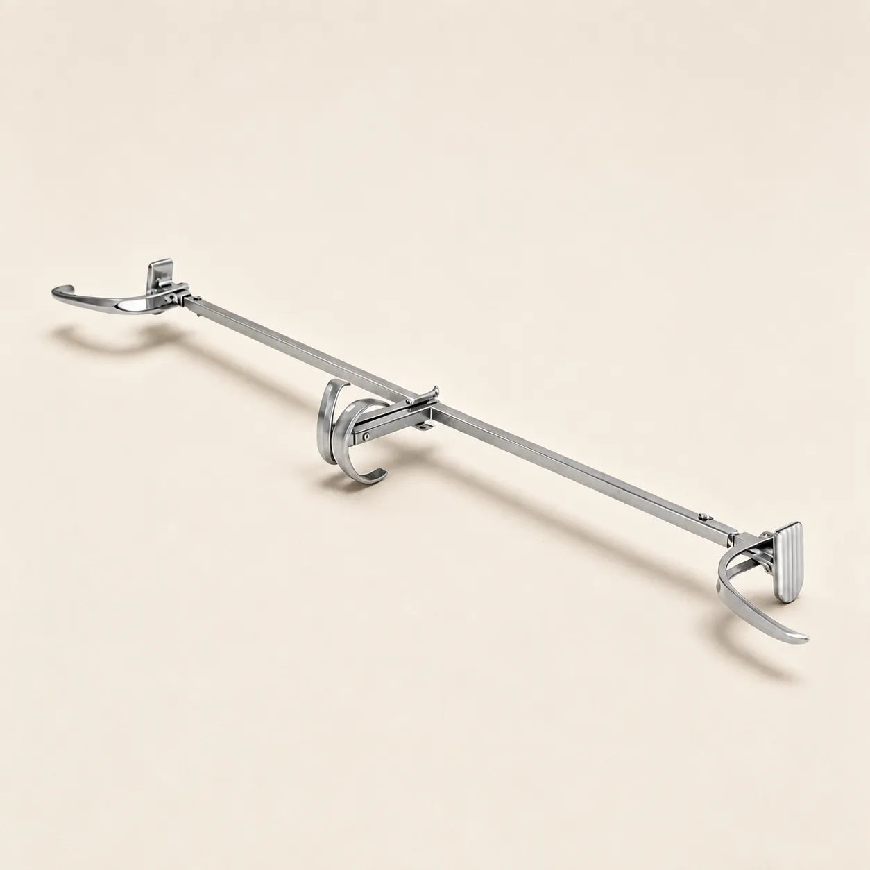 Adjustable Door-Frame Wreath & Garland Hanger Rod