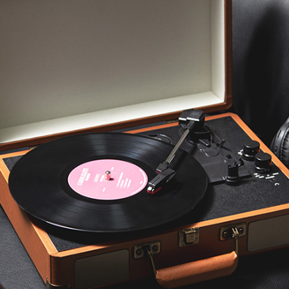 Soryne S30 Portable Suitcase Turntable with Built-in Speakers – Authentic Vinyl Playback