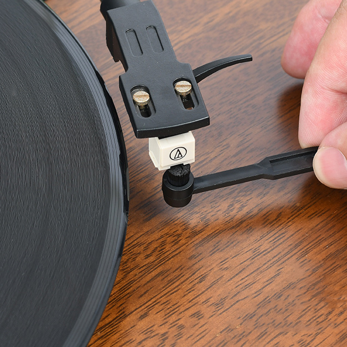 Soryne Vinyl Record Cleaning Kit