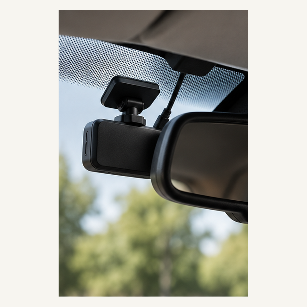 4K Front and Rear Dash Camera Kit - gallery view 2