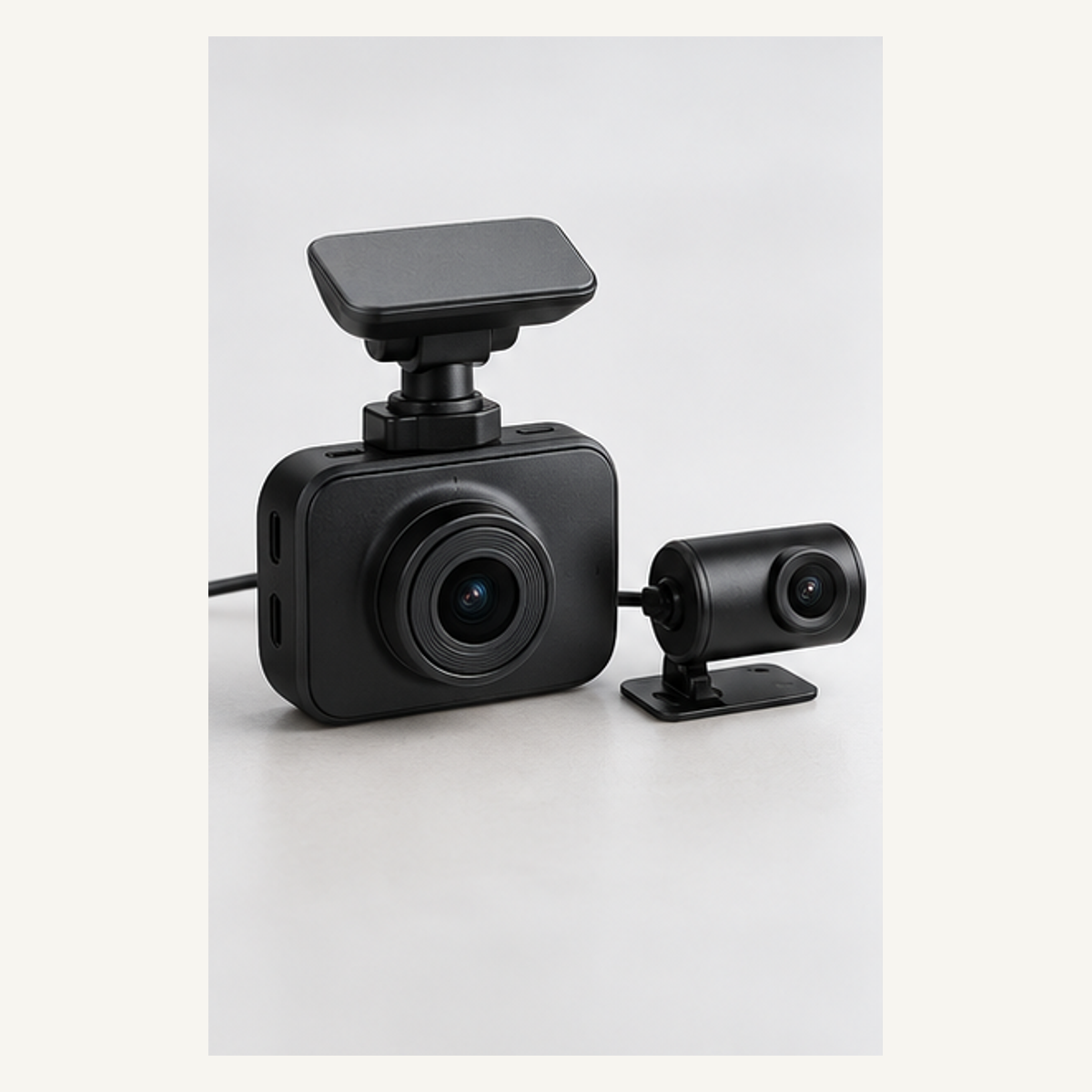 4K Front and Rear Dash Camera Kit - gallery view 4