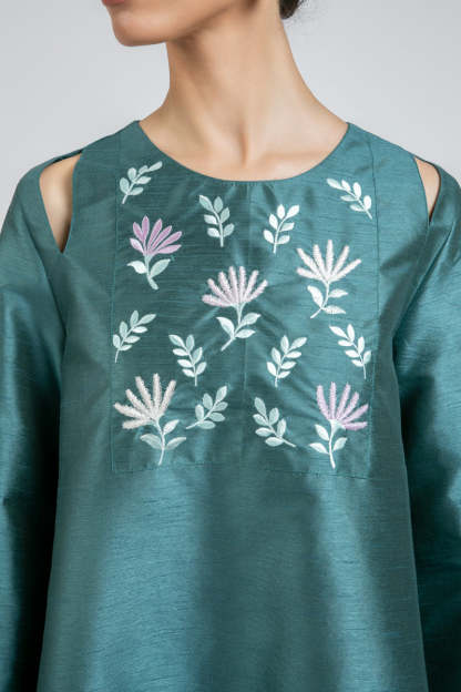 Long Embroidered Dress with Wide Sleeves