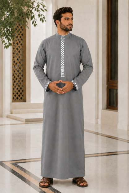 Ash Grey Saudi Thobe – Stylish Lightweight Men’s Thobe