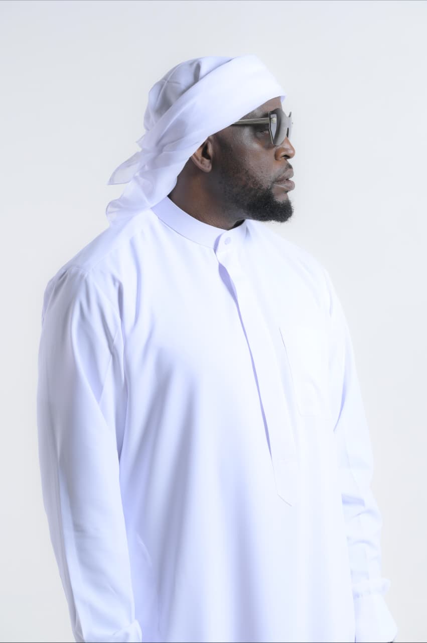 Celestial White in Legacy Cut - Kuwaiti