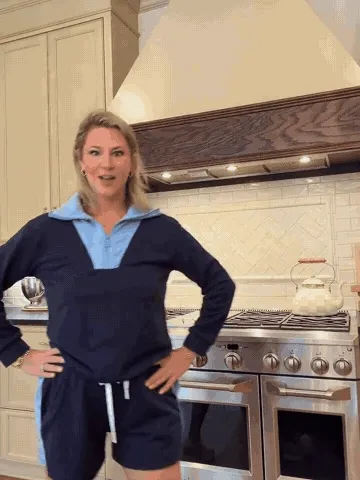 Hands-free phone tracking follows a creator as she moves across the kitchen