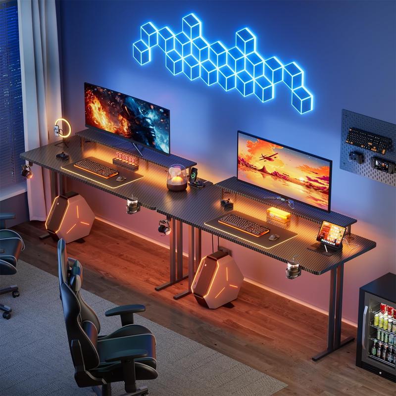 Mesa de juego multifuncional con 5 enchufes y luces LED; escritorio para juegos de ordenador con soporte para monitor; escritorio ergonómico de fibra de carbono para juegos; escritorio para oficina en casa con portavasos, gancho para auriculares y alfombr