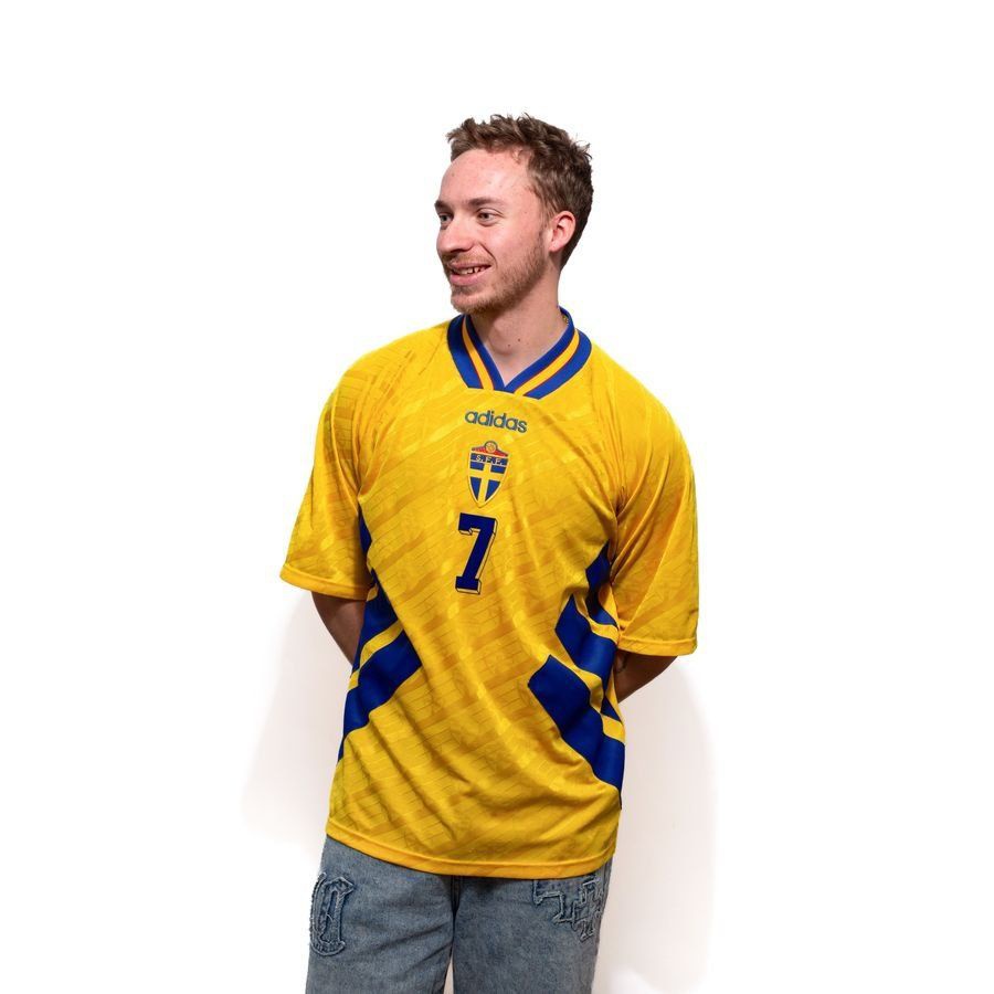 Men's Sweden Home Kit