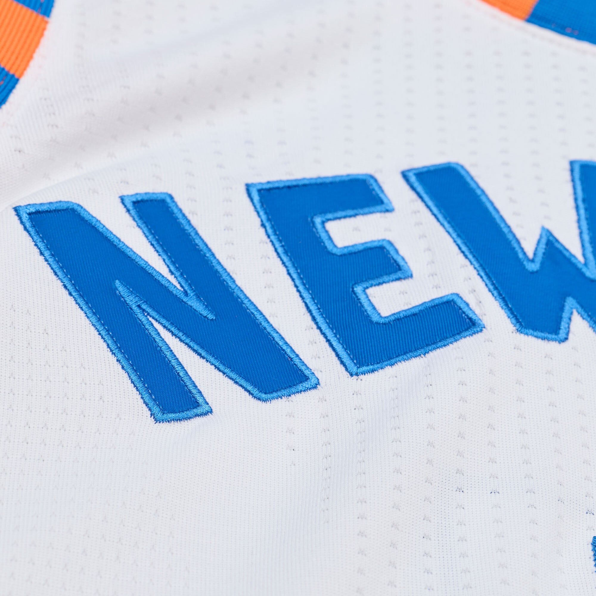 Carmelo Anthony New York Knicks White Shirt - Women's