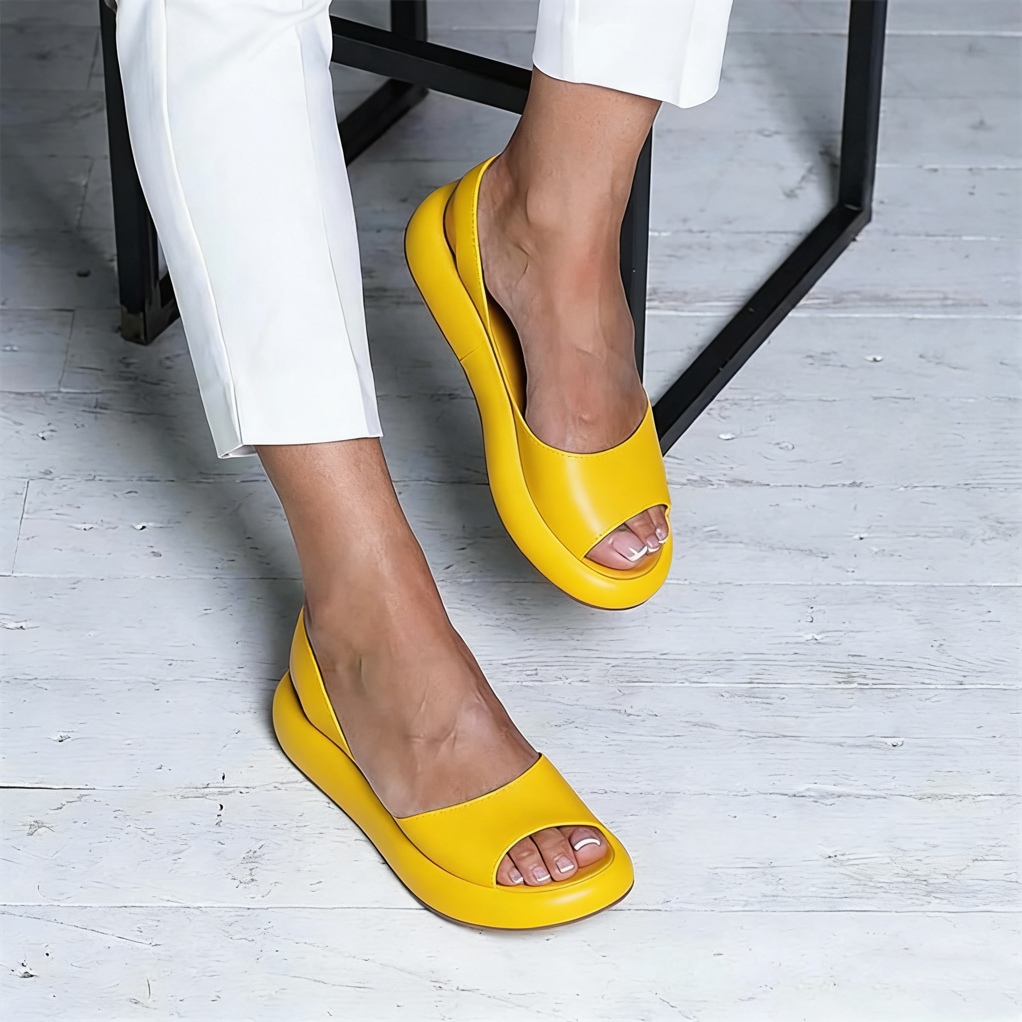 Orthopädische flache Sandalen für Damen