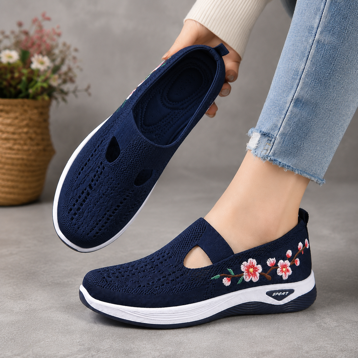 🔥 Neuheiten-Sonderangebot: Bis zu 70 % Rabatt 🛒 Orthopädische Slip-On-Wanderschuhe für Damen – mit Fußgewölbeunterstützung; atmungsaktiv und leicht.