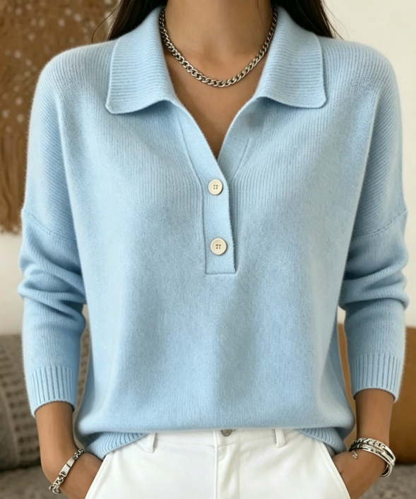 Entspannter Damen-Strickpullover mit zwei Knöpfen und Polokragen