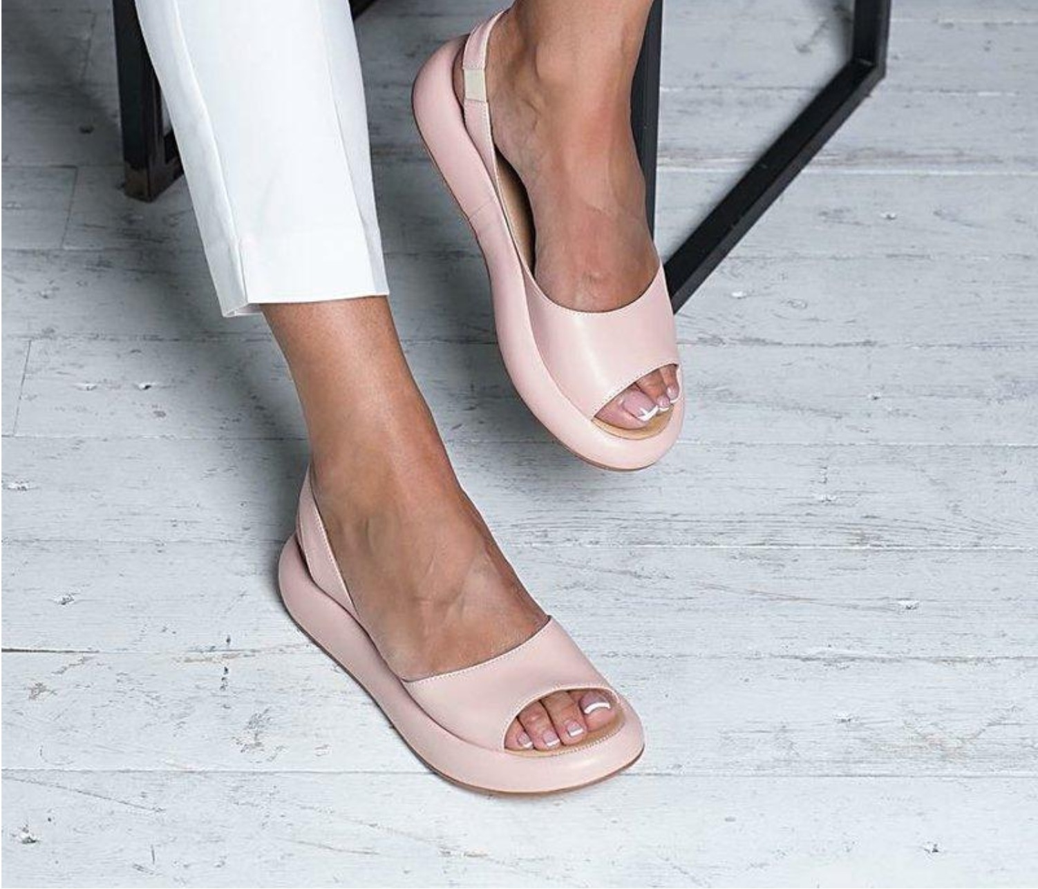 Orthopädische flache Sandalen für Damen