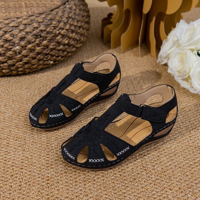 Damen-Wanderschuhe mit bestickten Ausschnitten – bequeme, rutschfeste Mary-Jane-Sandalen für den Alltag