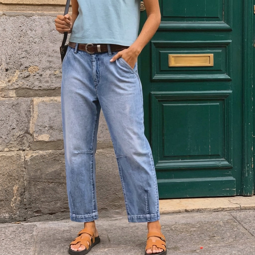  Women's High-Waisted Cropped Barrel Jeans