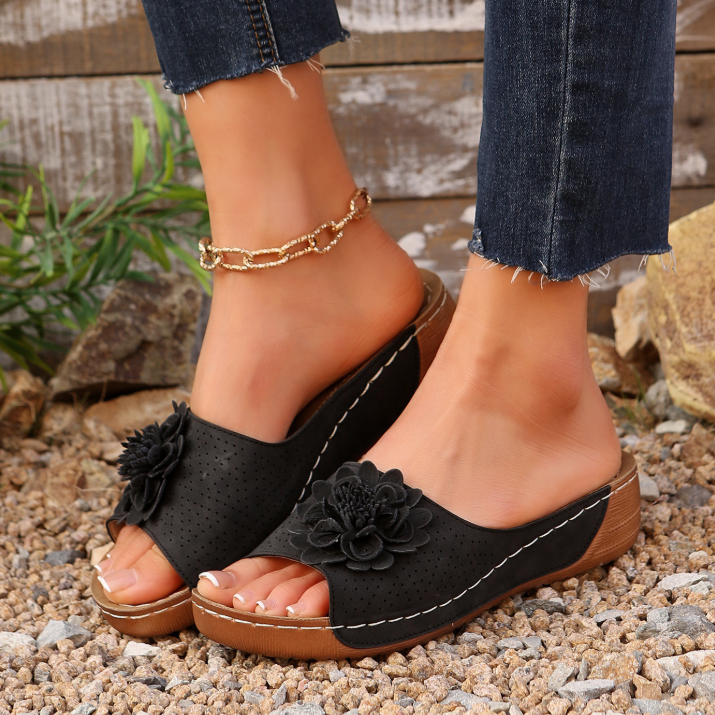 Ladies' 👡  🌬️ & Airy for Daily Walks 🚶‍♀️