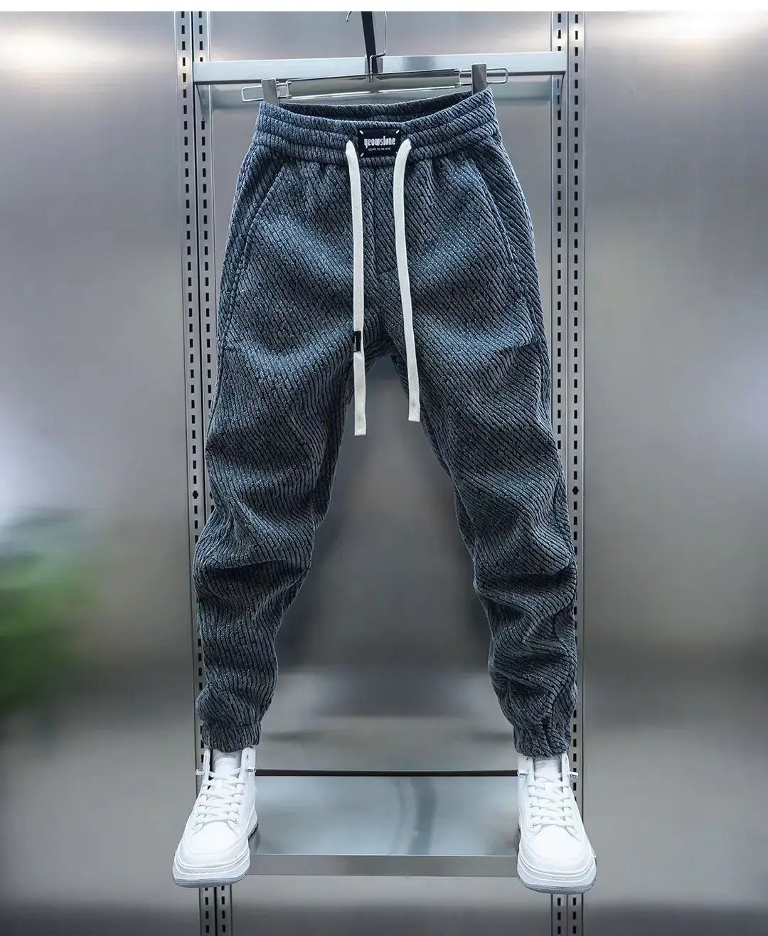 Tapered Jogger in Silver
